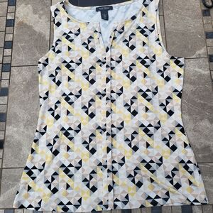 White House Black Market Womens Sleeveless Blouse Size S VNeck Geometric Pattern